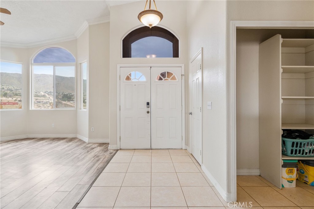 9783 Cerra Vista Street