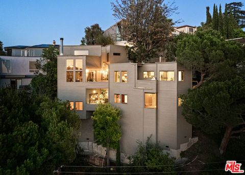 Photo of 5677 Spreading Oak Drive, Los Angeles, CA 90068 (MLS # 26668317)