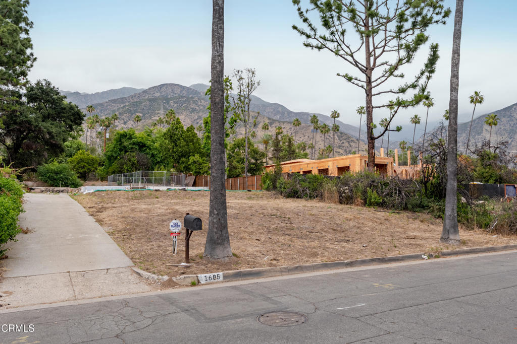 1685 Braeburn Road