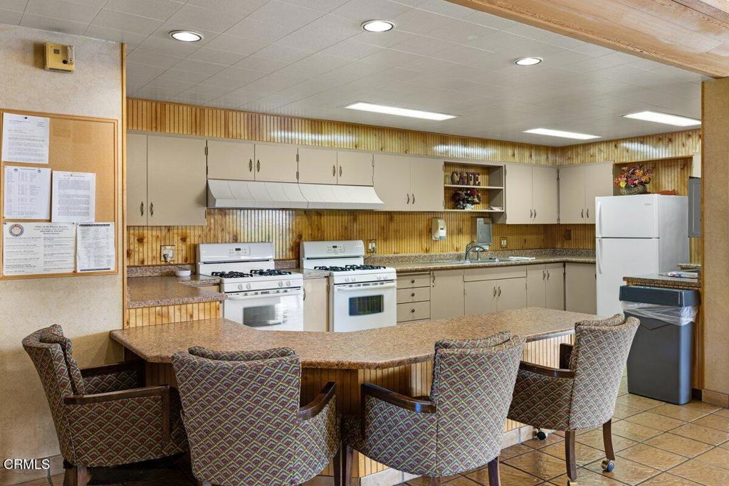 Patrician MHP - 0285 - Manufactured In Park