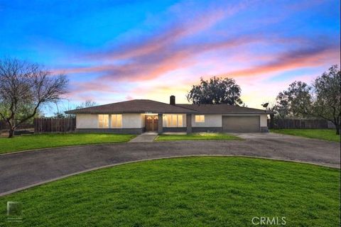 Photo of 7519 Man O War Street, Bakersfield, CA 93307 (MLS # SR25140444)