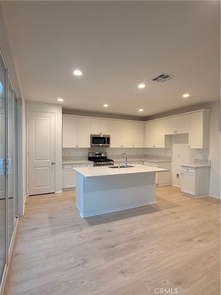 622 Clarence Muse Loop