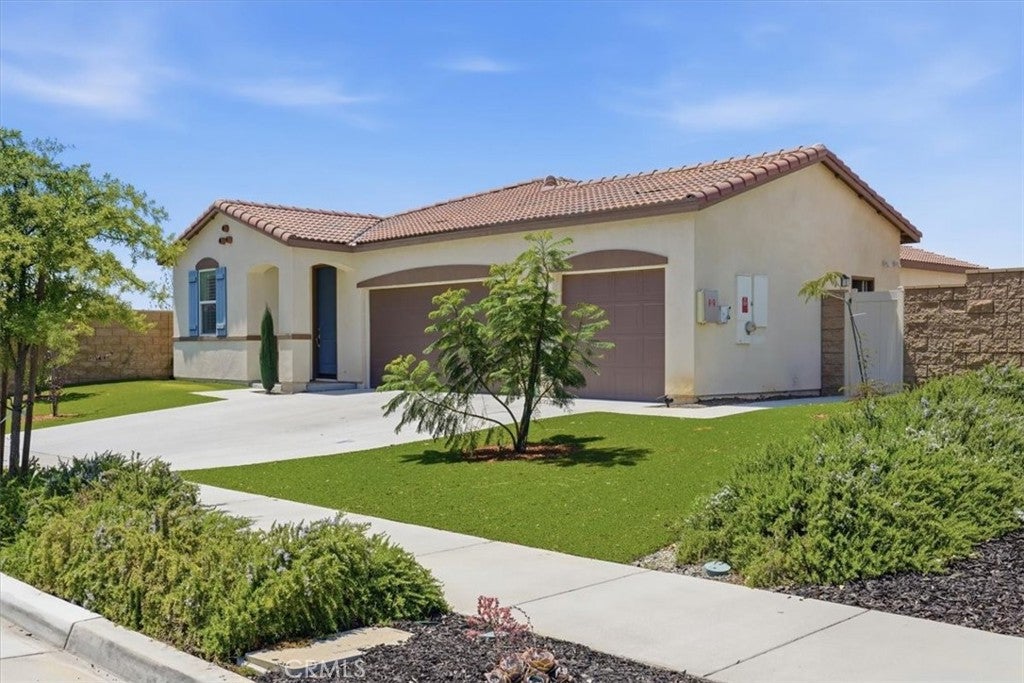 32350 Iron Trail