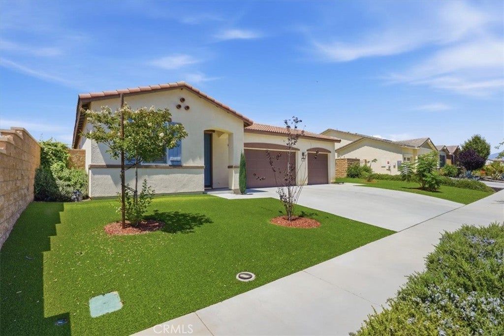 32350 Iron Trail