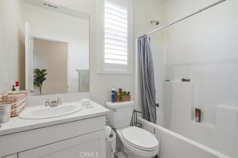 Tiny photo for 32350 Iron Trail RD, Winchester, CA 92596 (MLS # SR26199860)