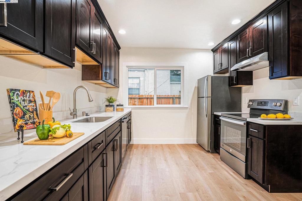 BROADMOOR - Residential