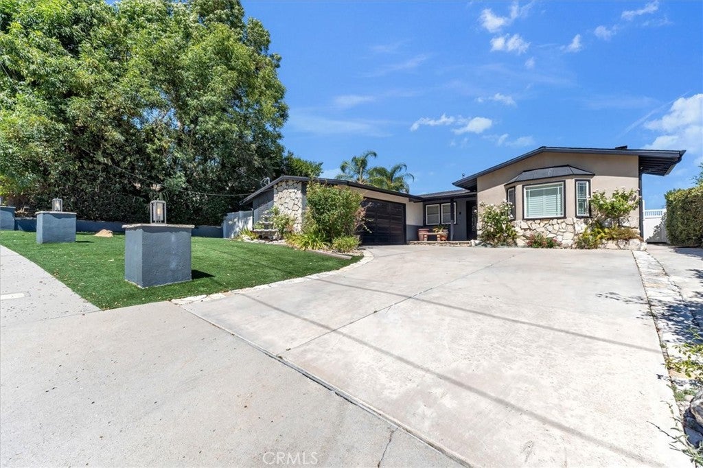 7014 Middlesbury Ridge