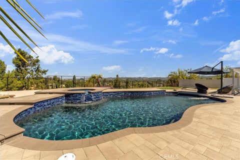 Tiny photo for 7014 Middlesbury Ridge CIR, West Hills, CA 91307 (MLS # SR26149659)