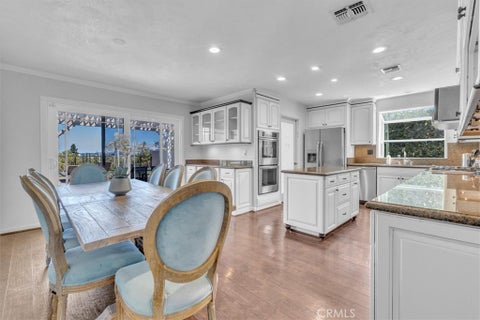 Tiny photo for 7014 Middlesbury Ridge CIR, West Hills, CA 91307 (MLS # SR26149659)