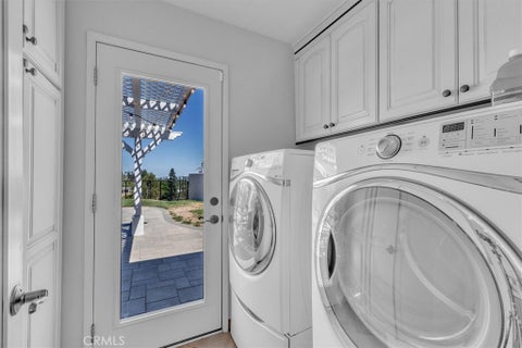 Tiny photo for 7014 Middlesbury Ridge CIR, West Hills, CA 91307 (MLS # SR26149659)