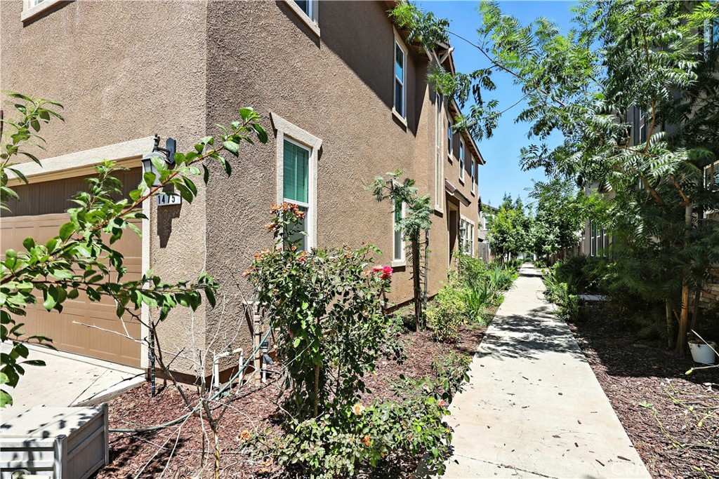 1475 Bianchi Lane