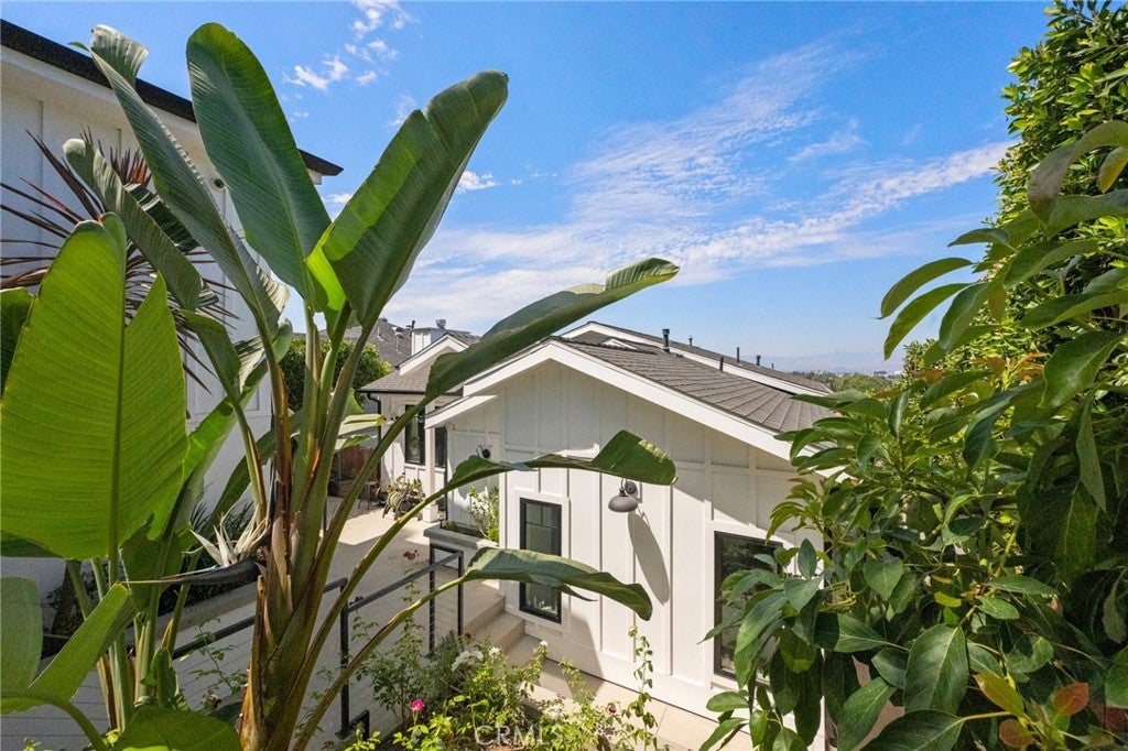 11553 Sunshine Terrace