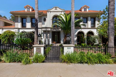 Photo of 520 N Palm Drive, Beverly Hills, CA 90210 (MLS # 26857585)
