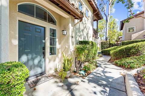 9 Tierra Montanosa Rancho Santa Margarita CA 92688