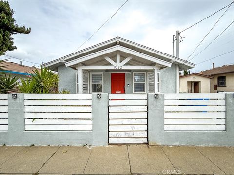 Photo of 1032 S Mesa Street, San Pedro, CA 90731 (MLS # AR26093317)