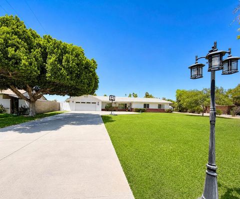 Photo of 325 E Chanslor Way, Blythe, CA 92225 (MLS # 219149200DA)