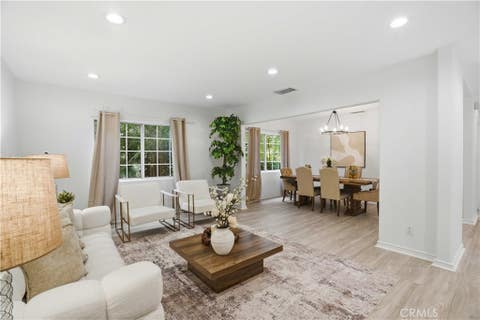 Photo of 5224 Woodlake, Woodland Hills, CA 91367 (MLS # SR26087707)