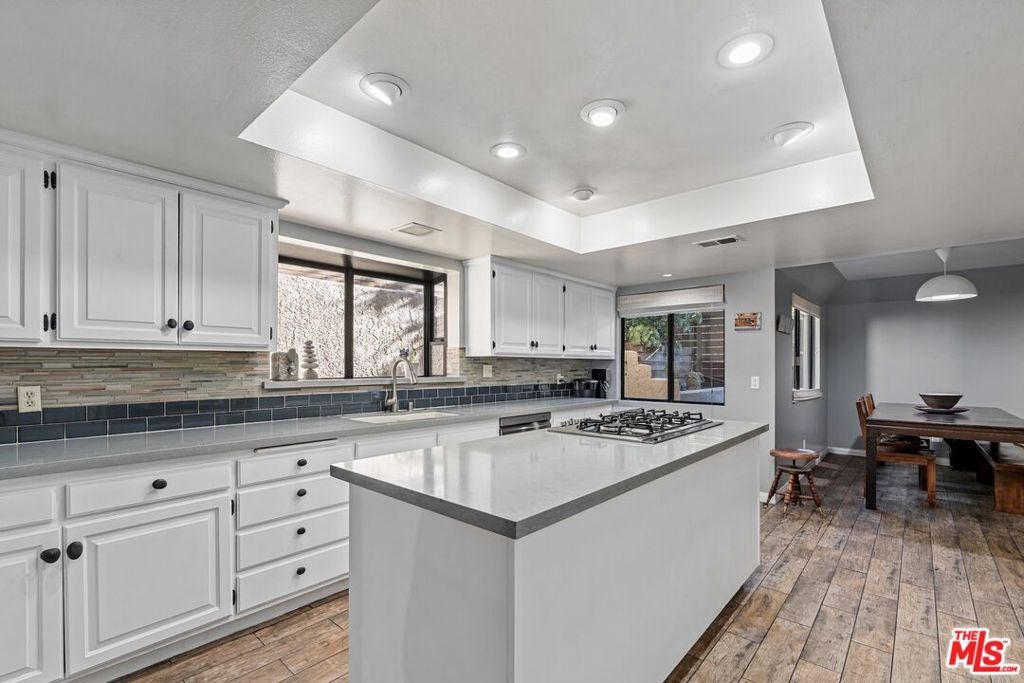 23620 Clover Trail