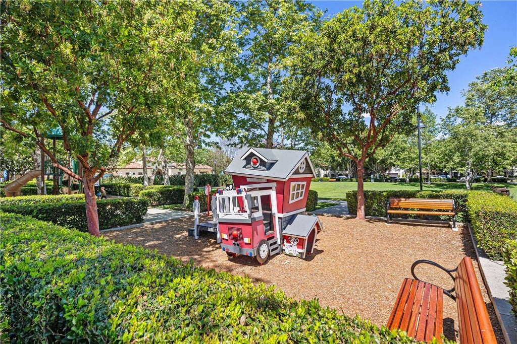 229 Dewdrop, Irvine CA 92603 - Photo 31