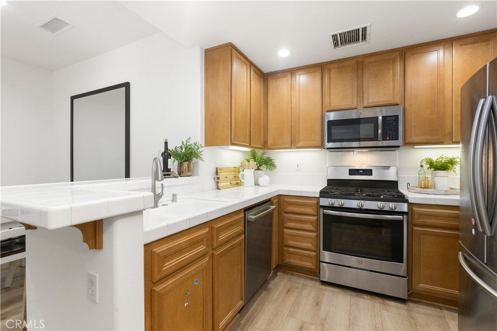 229 Dewdrop, Irvine CA 92603 - Photo 8
