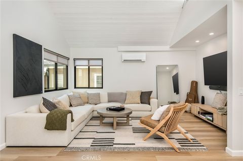 Photo of 717 Orchid Avenue #1/2, Corona Del Mar, CA 92625 (MLS # LG26013978)