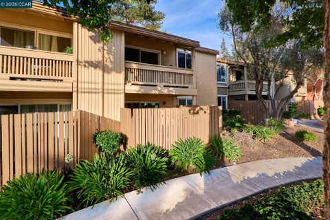 Photo of 810 Oak Grove Rd #98, Concord, CA 94518 (MLS # 41146040)