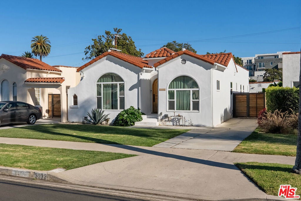 3032 Somerset Drive