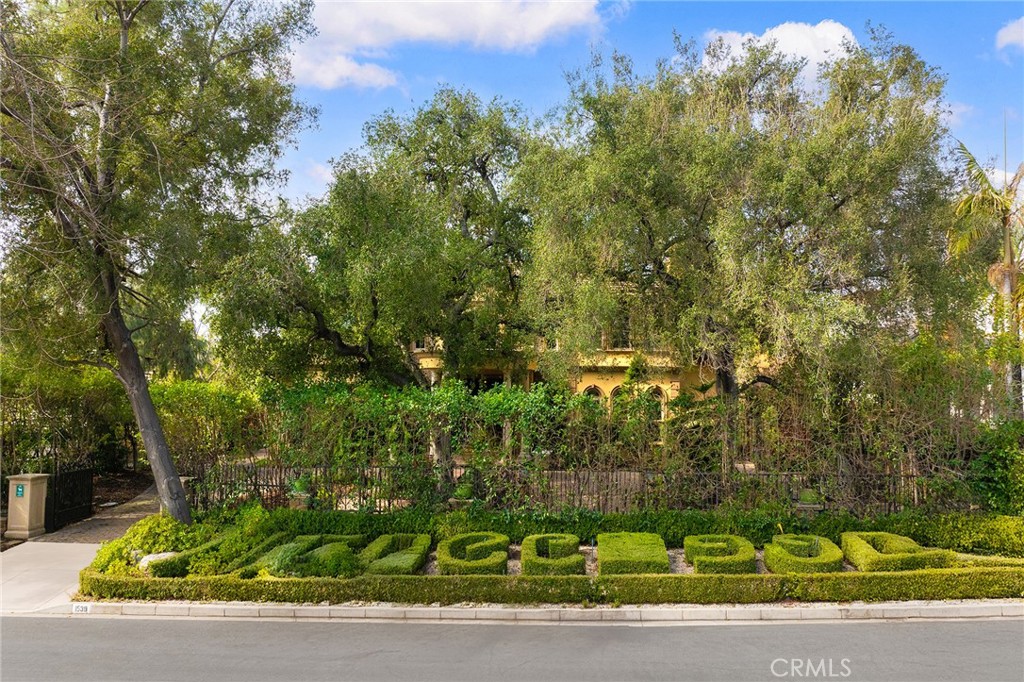 Properties 1 1539 Rodeo Road