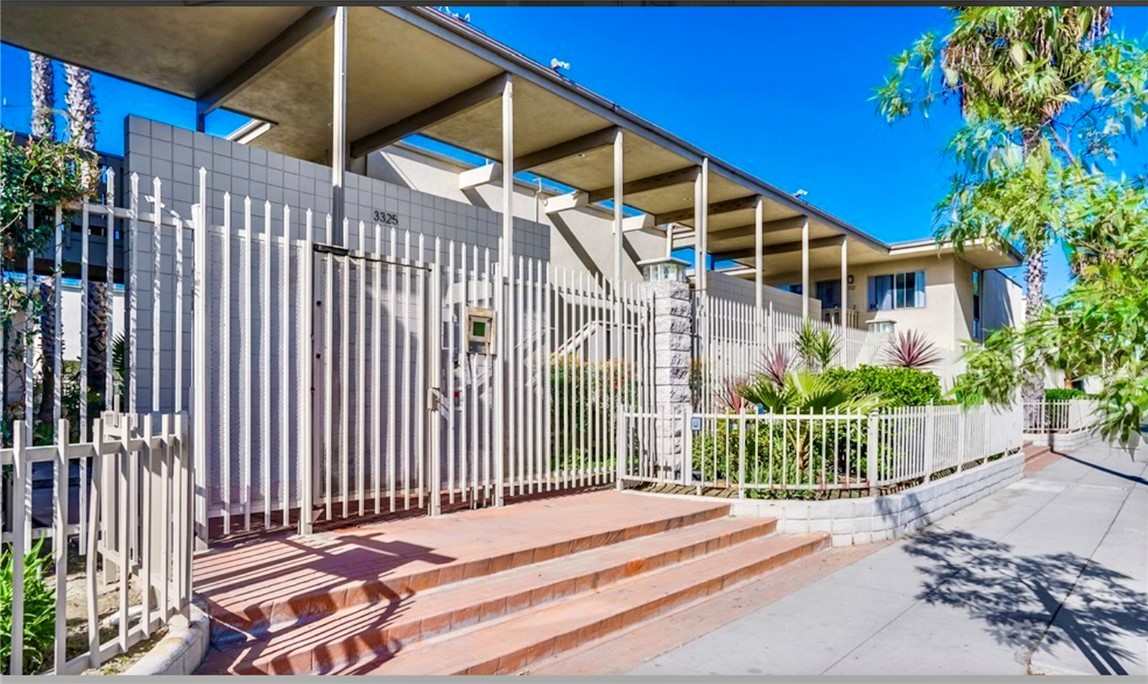 3325 Santa Fe Avenue 110
