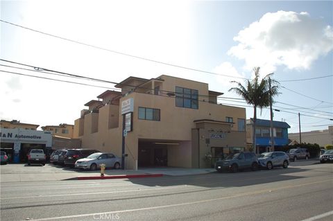 Photo of 25024 Narbonne Avenue #1, Lomita, CA 90717 (MLS # SB25101707)