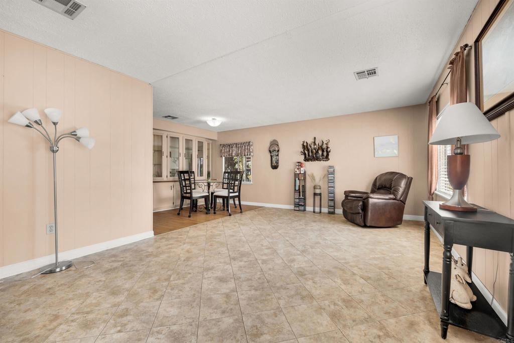 1751 W Citracado Parkway 327