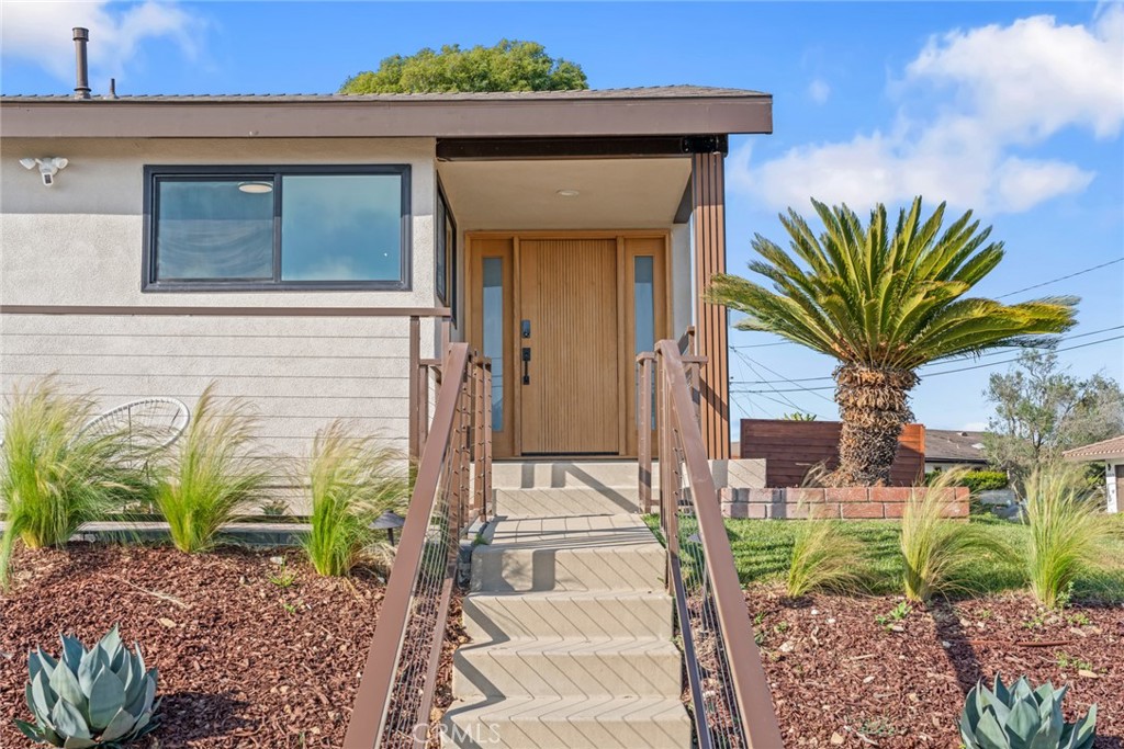 2704 Vista Mesa Drive