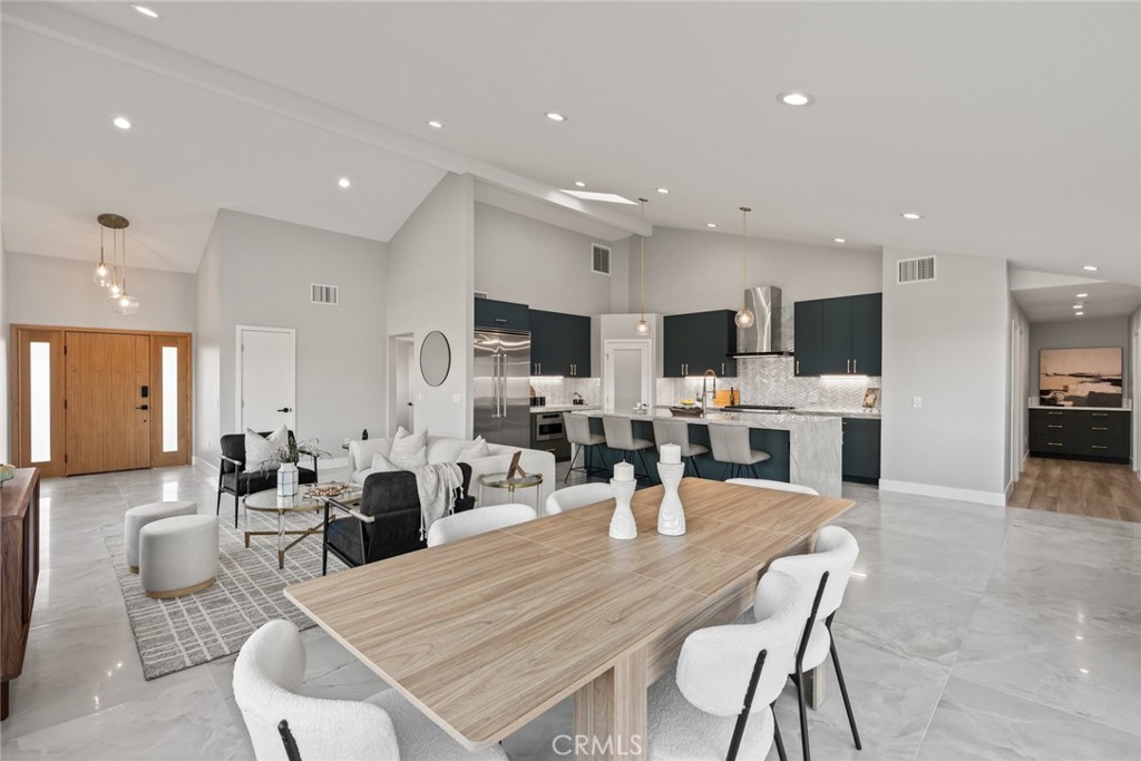 2704 Vista Mesa Drive