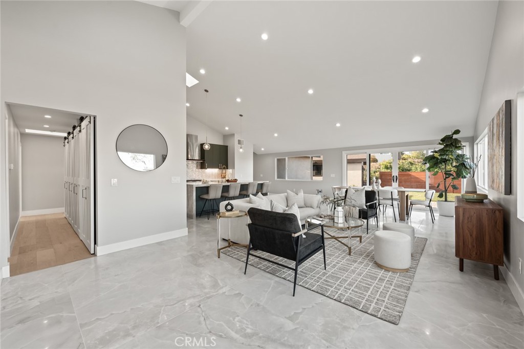2704 Vista Mesa Drive