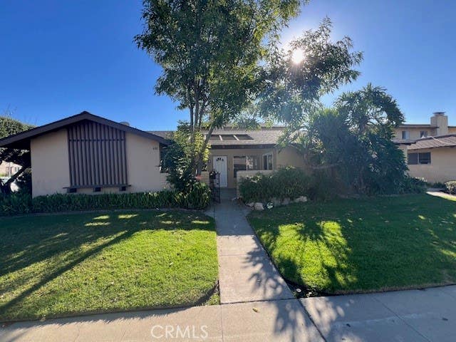 Photo of 408 W La Veta AVE #A, Orange, CA 92866 (MLS # OC26152371)