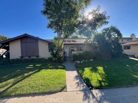 Photo of 408 W La Veta AVE #A, Orange, CA 92866 (MLS # OC26152371)