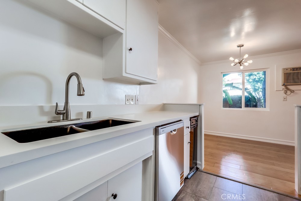 241 S Avenue 57 110