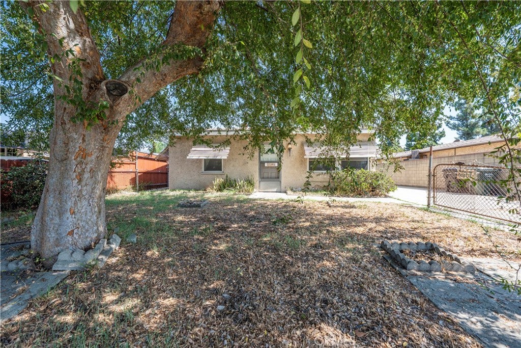 Properties 3 5508 N Aspan Avenue