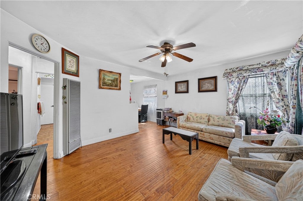 Properties 4 5508 N Aspan Avenue