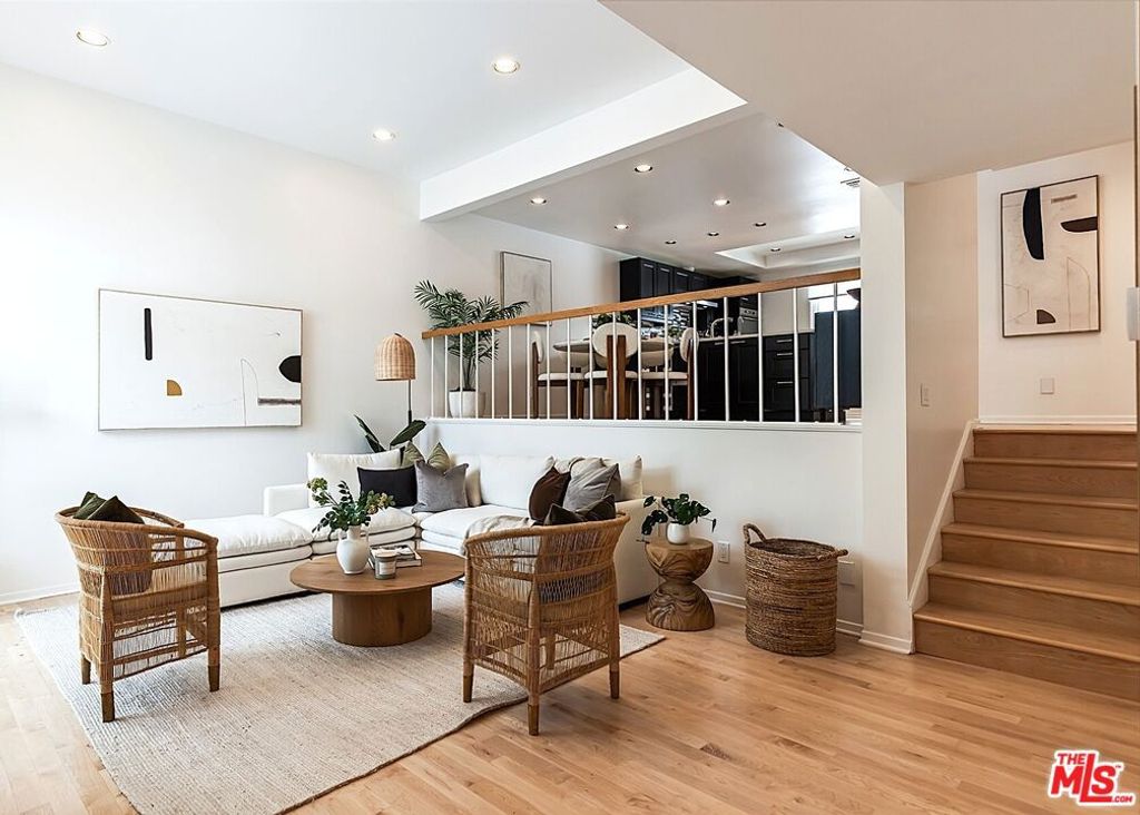 Photo of 13230 Fiji Way #B, Marina Del Rey, CA 90292 (MLS # 25582461)