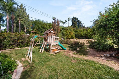 Tiny photo for 6614 Summit DR, Highland, CA 92346 (MLS # CV26221570)