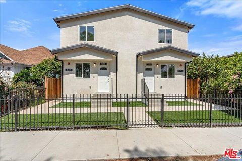 Photo of 835 E 33rd Street, Los Angeles, CA 90011 (MLS # 26652711)