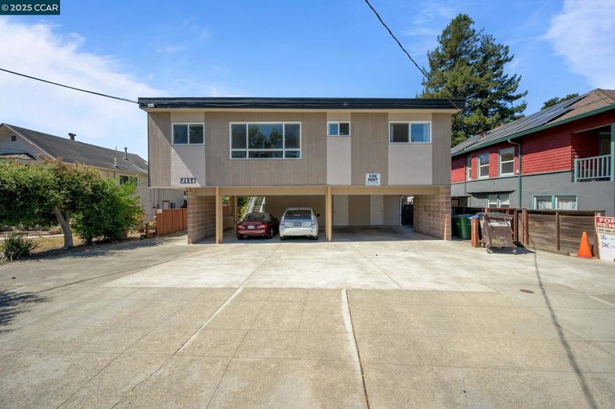 Clean and spacious 2 bedroom 1 bath 1st floor apartment. All walls interior and exterior are fully insulated for noise and energy reduction. Free bike locker, gas range, refrigerator, wall heater. Rent includes trash & common area maintenance. Walking distance to UC Berkeley and BART. Tenant pays all other utilities. Apply with RentSpree https://apply.link/ZBmZ4HA