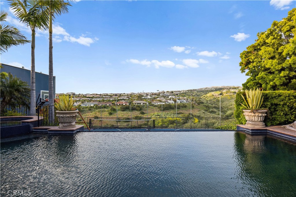 Corona Highlands (CORH) - Residential