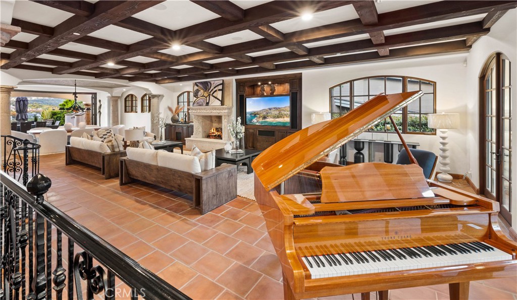 Corona Highlands (CORH) - Residential