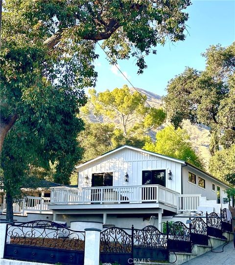 Photo of 453 E Grandview Avenue, Sierra Madre, CA 91024 (MLS # AR26086440)