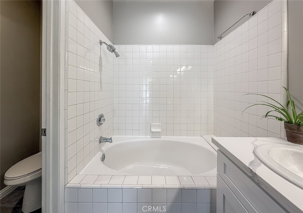 Capri West Oaks (832) - Residential