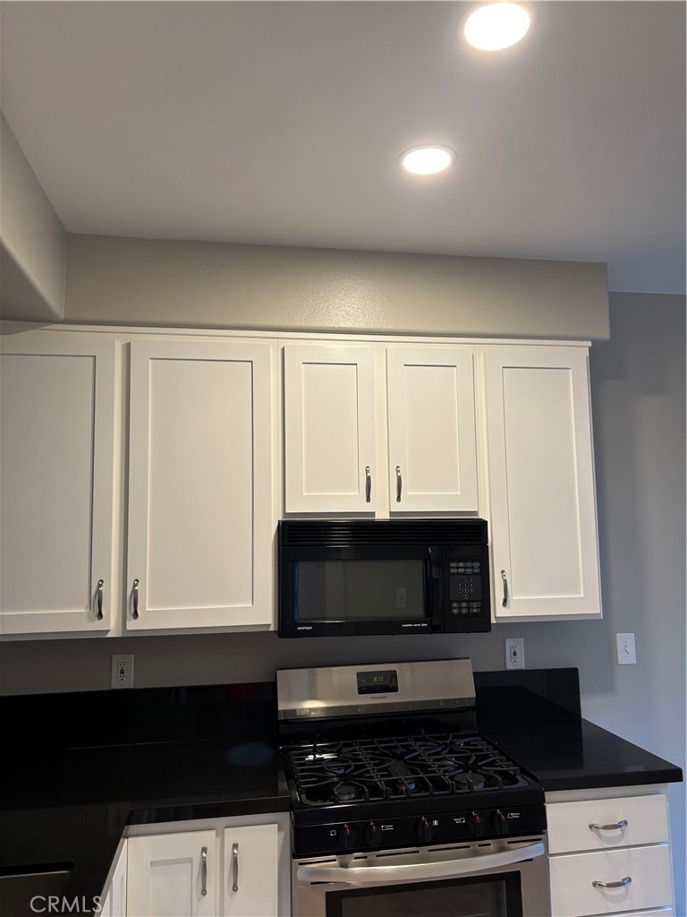 Capri West Oaks (832) - Residential