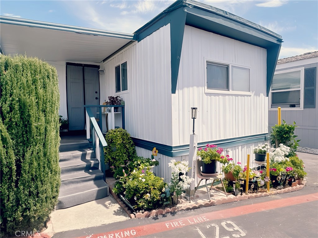 11101 Imperial Hwy 129