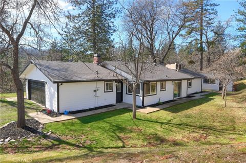 Photo of 5518 Whitlock Road E, Mariposa, CA 95338 (MLS # MP26048005)